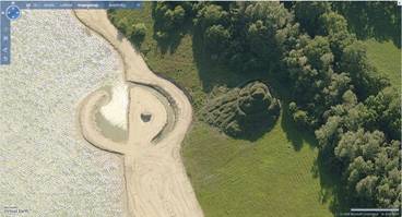 25.03.23.6_LandArt_Smithson_SpiralHill_B4.jpg