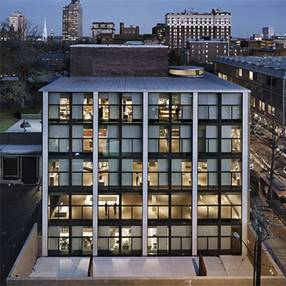 17.05.b.yale_university_art_gallery_louis_kahn.jpg
