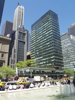 17.06.a.Lever_House_by_David_Shankbone.jpg