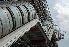 27.02.10.Renzo_Piano_Richard_Rogers_Centre_Pompidou_detail_1977.jpg