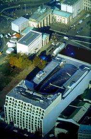 29.01.31.GehryBerlin p.jpg