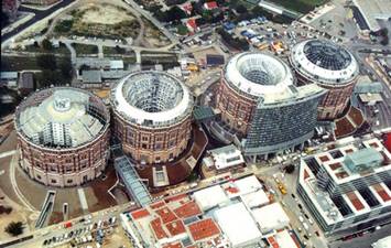 29.05.30.gasometer-city.jpg