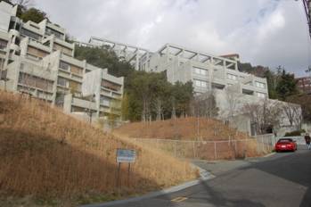 31.03.05.Rokko_Housing_Tadao_Ando.jpg