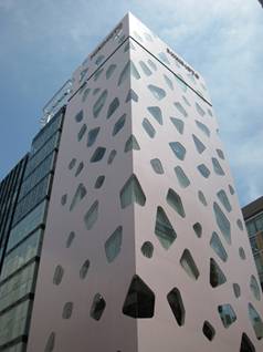 31.04.13.Mikimoto_Ginza2.jpg