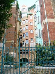 02.3.a.01.Castel Branger guimard 1895.jpg