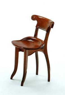 02.3.d.12.chaise gaudi 2.jpg