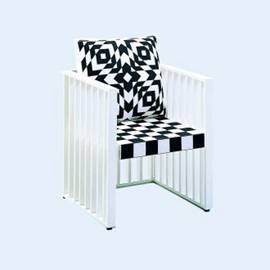 02.3.h.05.cJosef_Hoffmann_Purkersdorf_Armchair_and_Table_m58.jpg