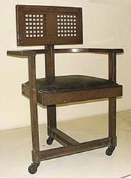 02.3.i.06.b5chaise larkin flw.jpg