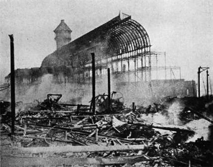03.2.a.26.CrystalPalace incendie 1936.jpg