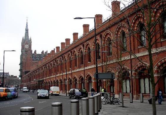 03.4.a.05.st-pancras-station- scott et barlow.jpg