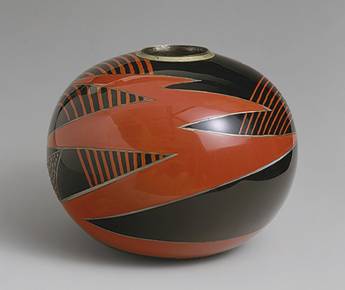 5.1.b.04.vase - dunanf.jpg