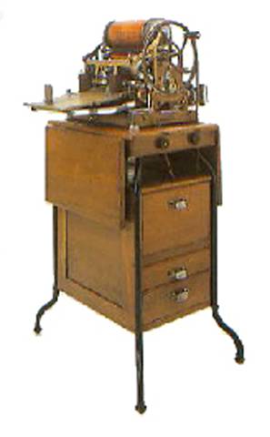 5.4.d.01.Duplicateur Gestetner -Loewy.jpg