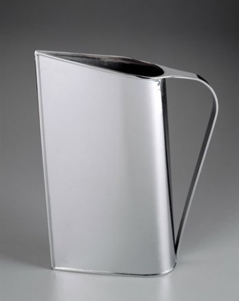 5.4.h.03.epeter_muller_munk_carafe_n.jpg