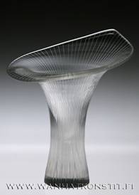 6.6.e.92.16.Vase chanterelle kantarelli.jpg