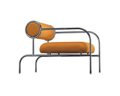 6.9.a.23 sofawitharms0001.jpg