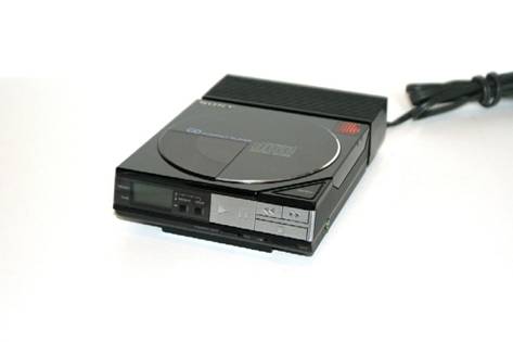 6.9.b.12.Materiels_SONY_Discman_D50_2.jpg